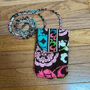 ❌SOLD❌ VERA BRADLEY PHONE CROSSBODY BAG